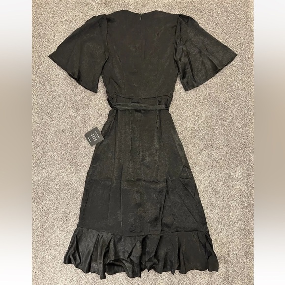 LULUS Women's Black Midi Dress Wrapped Up Satin Flutter Sleeve Black Size XS NWT - Picture 8 of 16